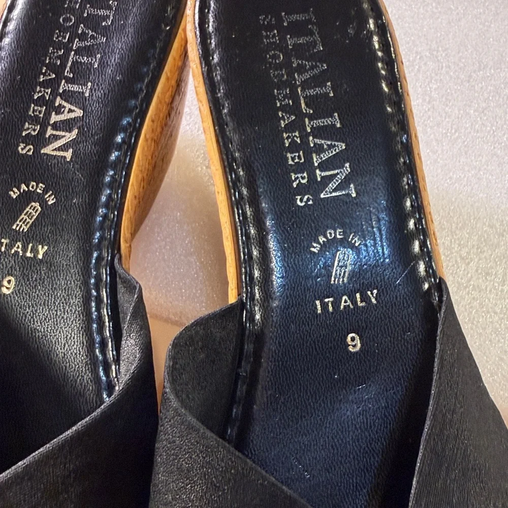 Italian shoemaker wedge slip on sandals black size 9 made in Italy